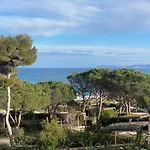 Le Camp Du Domaine Κάμπινγκ