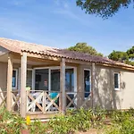 Κάμπινγκ Le Camp Du Domaine