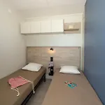 Le Camp Du Domaine
