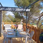 Le Camp Du Domaine Κάμπινγκ *
