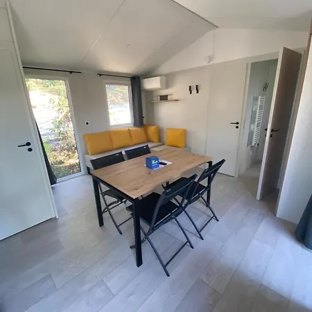مكان تخييم Le Camp Du Domaine