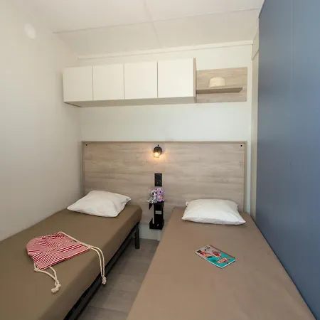 Le Camp Du Domaine