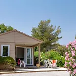 Le Camp Du Domaine *