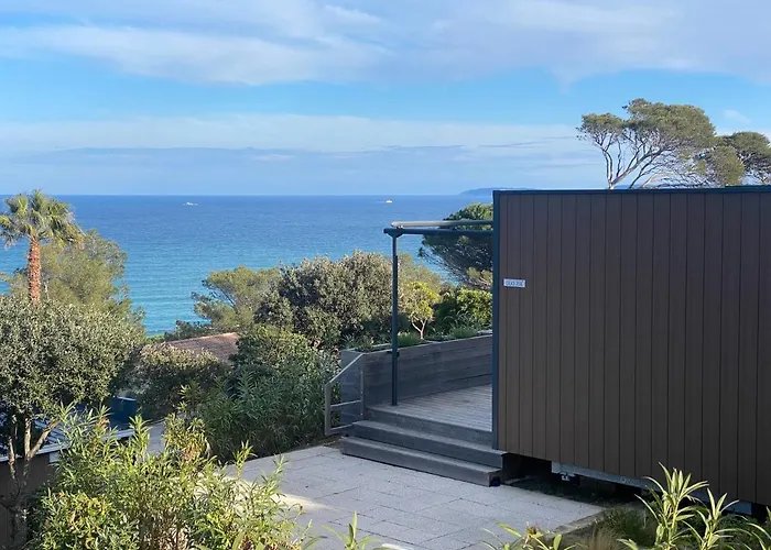 Le Camp Du Domaine * Bormes-les-Mimosas
