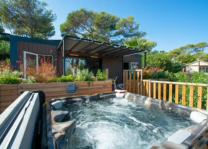 Camping Le Camp Du Domaine Bormes-les-Mimosas