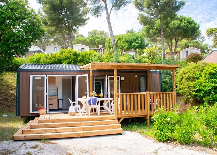 Camping Le Camp Du Domaine