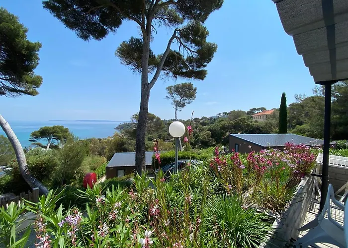 Le Camp Du Domaine Camping Bormes-les-Mimosas