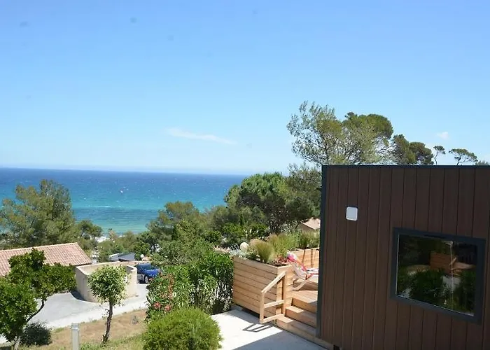 Le Camp Du Domaine *