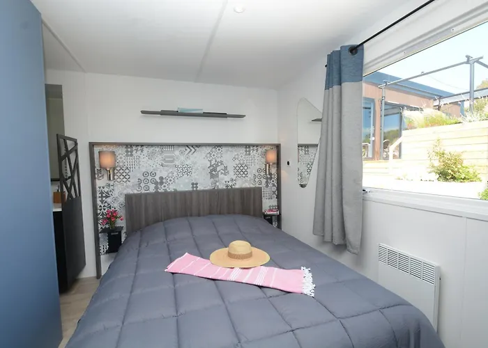 Le Camp Du Domaine Camping