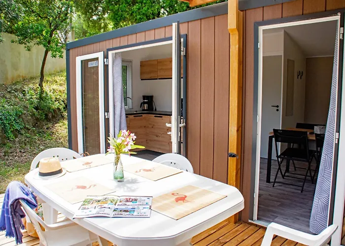 Le Camp Du Domaine * Bormes-les-Mimosas