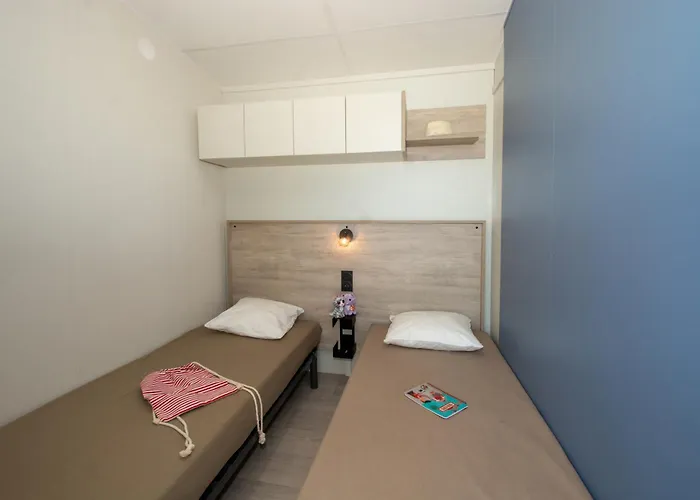 Le Camp Du Domaine