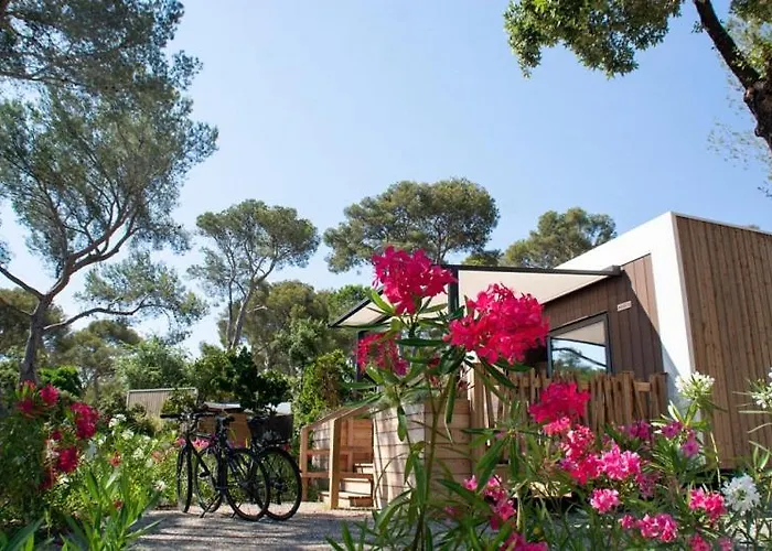 Campsite Le Camp Du Domaine