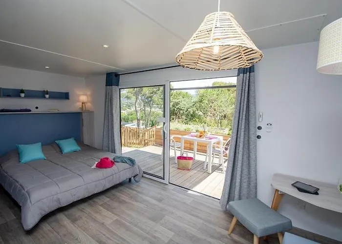 Le Camp Du Domaine Camping Bormes-les-Mimosas